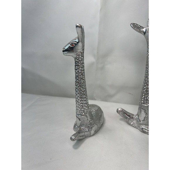 Set Of Vtg Poompuhar Indian‎ Folk Art Decorative Giraffes Silver Tone 7.5” - Picture 3 of 14